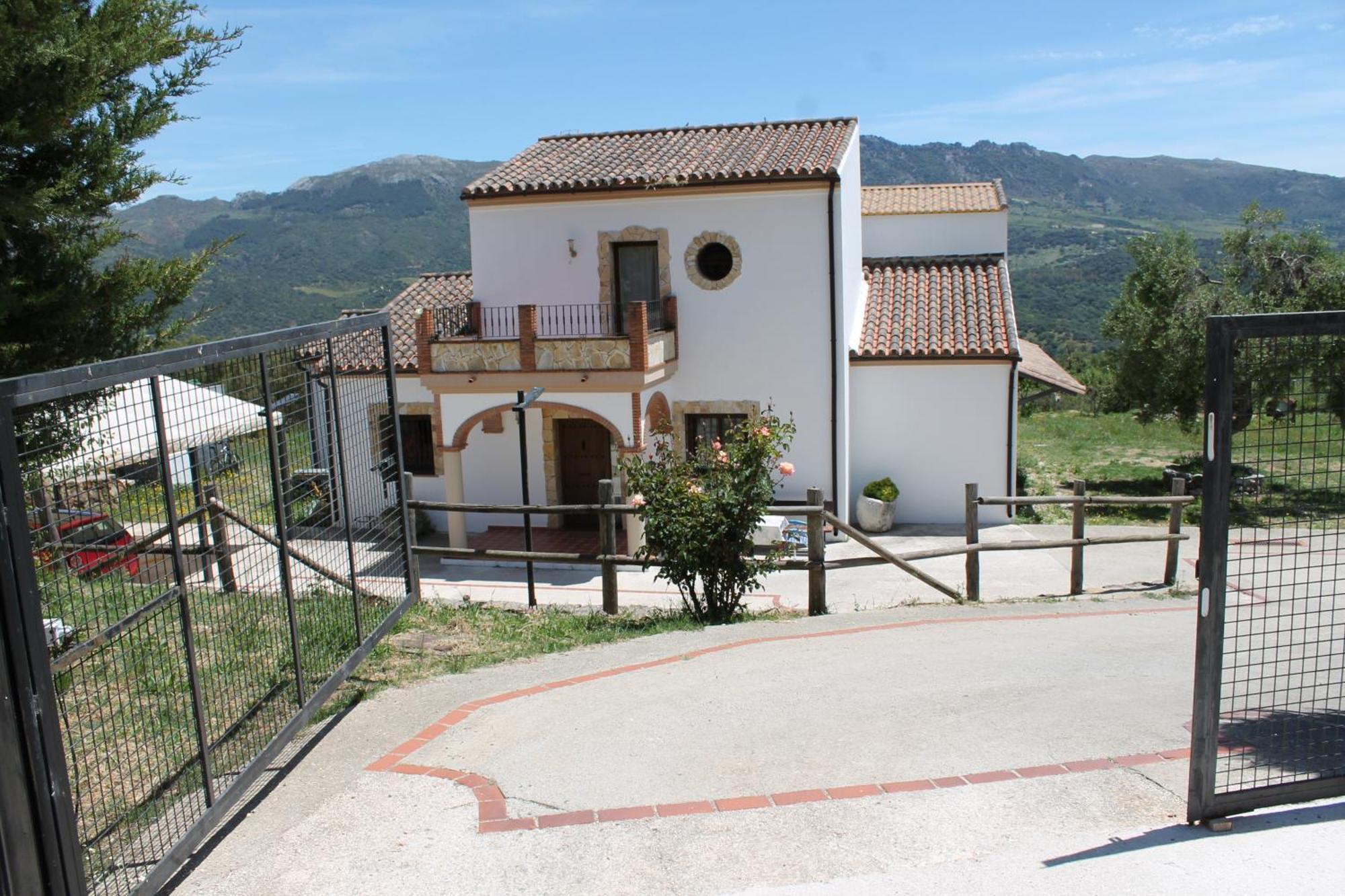 Apartamento Valle Del Guadiaro Cortes de la Frontera Ngoại thất bức ảnh